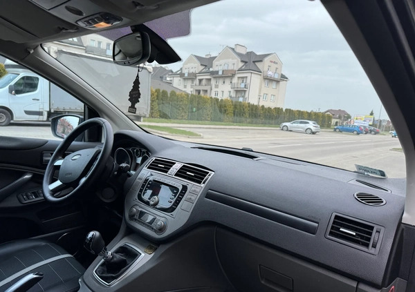 Ford Kuga cena 32900 przebieg: 215040, rok produkcji 2008 z Ujazd małe 191
